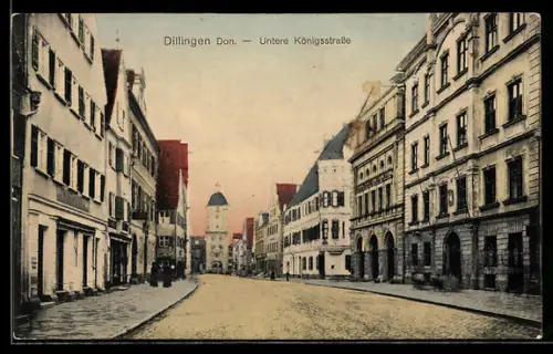 AK Dillingen /Don., Untere Königstrasse mit Geschäften