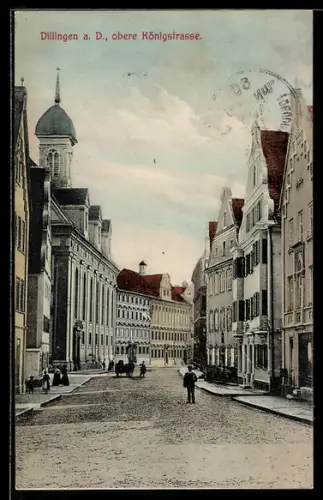 AK Dillingen, Obere Königstrasse mit Passanten