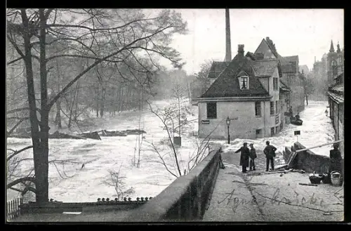 AK Nürnberg, Hochwasser-Katastrophe vom 05. Febr. 1909, auf der überfluteten Agnesbrücke