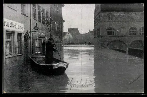 AK Nürnberg, Hochwasser-Katastrophe 1909, Grübelstrasse mit Gasthaus Grübel`s Klause und Boot