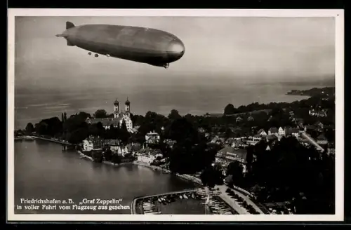 AK Friedrichshafen, Graf Zeppelin LZ127 über dem Bodensee