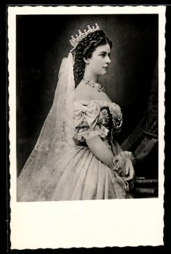 AK Portrait Kaiserin Elisabeth (Sissi) von Österreich
