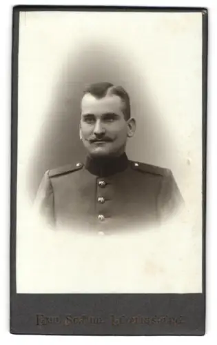 Fotografie Emil Schmid, Ludwigsburg, Stuttgarterstr. 2, Soldat in Uniform