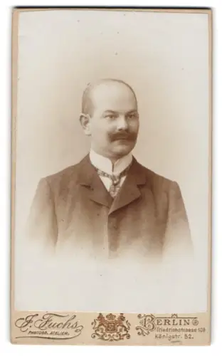 Fotografie G. Fuchs, Berlin, Friedrichstrasse 108, Eugen im Porträt 1903