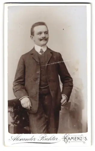 Fotografie Alexander Richter, Kamenz, Eleganter Herr im Anzug
