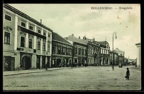 AK Holleschau, Ringplatz mit Geschäften