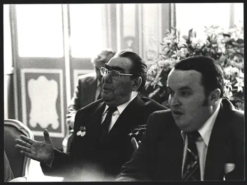 Fotografie Generalsekretär Leonid Breschnew zu Besuch in Bonn, 1978