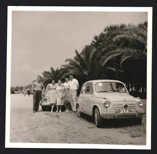 Fotografie Auto Fiat 600, Kfz-Kennzeichen Berlin