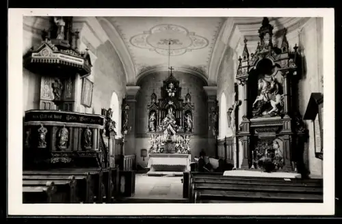 Foto-AK Königswiesen, Kaltenberg, Kircheninnenraum mit Altar und Kanzel