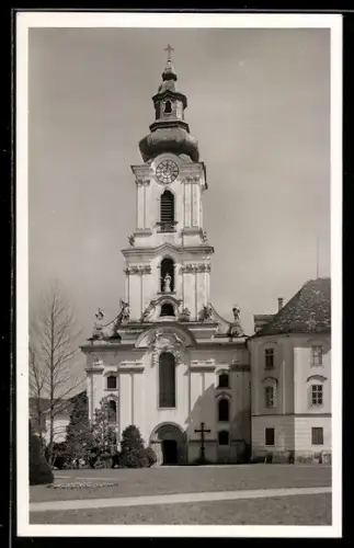 AK Wilhering /O. Donau, Fassade der Stiftskirche
