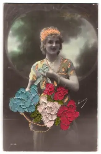Stick-AK Mädchen mit aufgestickten Blumen im Korb