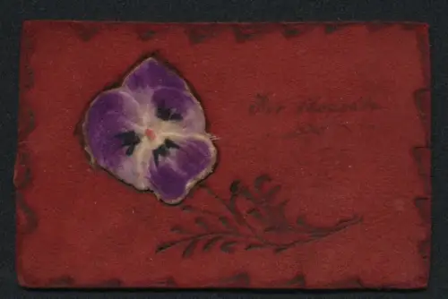 Leder-AK Lilane Blume auf rotem Hintergrund