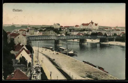 AK Meissen, Brücke über die Elbe, Stadtansicht, Schloss im Hintergrund