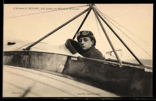 AK L`Aviateur B. Rolane, chef pilote sur Monoplan Nieuport, Pilotin im Flugzeug