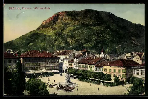 AK Bozen /Südtirol, Walterplatz mit Bergpanorama