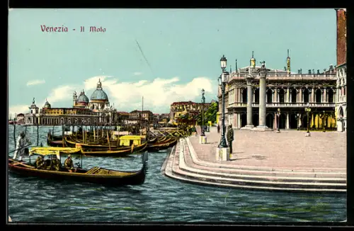 AK Venezia, Il Molo con gondole sullo sfondo della basilica di Santa Maria della Salute
