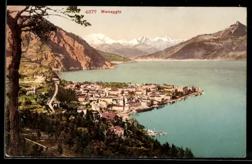 AK Menaggio, Vista panoramica del paese e del Lago di Como con montagne sullo sfondo