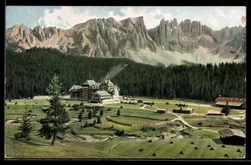 AK Karersee, Karerseehotel con Latemar