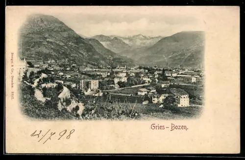 AK Gries-Bozen, Veduta panoramica della città tra le montagne