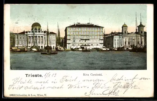 AK Trieste, Riva Carciotti con navi di fronte agli edifici storici