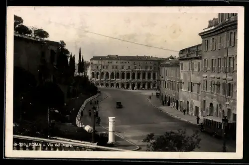 AK Roma, Via del Mare con automobile e edifici storici