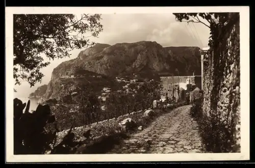 AK Capri, Strada verso l`arco naturale