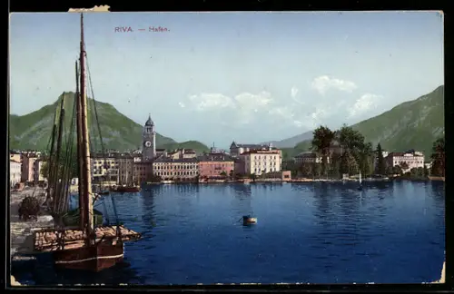 AK Riva, Hafen