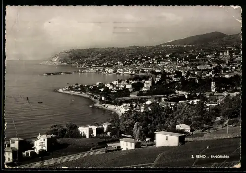 AK San Remo, Panorama della città costiera e vista sul mare