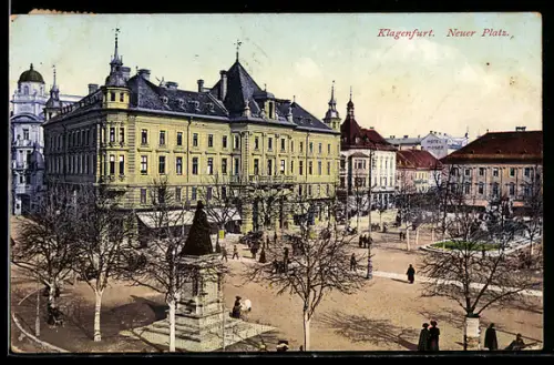 AK Klagenfurt, Neuer Platz, Platzansicht mit Denkmal und Brunnen