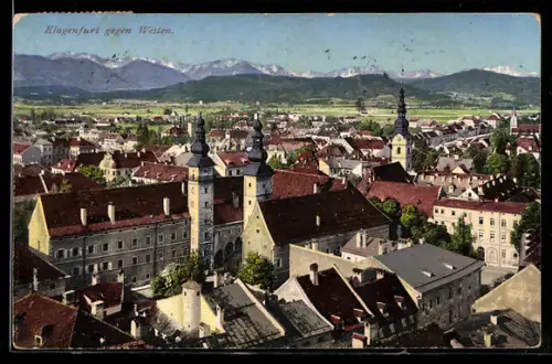 AK Klagenfurt, Panorama gegen Westen mit Stadt und Gebirgszug