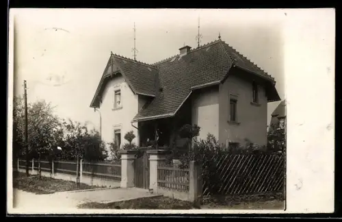 Foto-AK Seusslitz, Haus Schuster