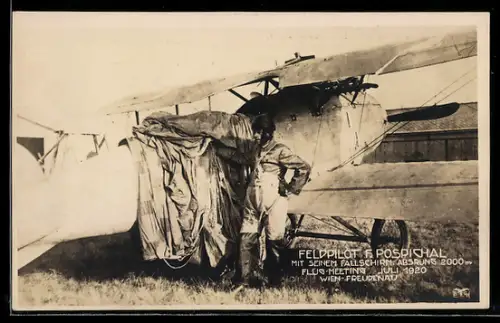 AK Wien-Freudenau, Feldpilot F. Pospichal an seinem Flugzeug mit seinem Fallschirm, Absprung aus 2000m