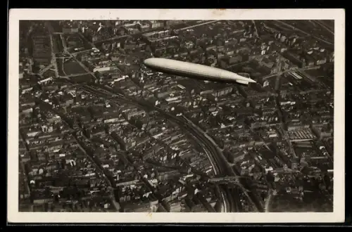 AK Wien IX., Österreichfahrt des Luftschiffes Graf Zeppelin 1931, Österr. Aero-Club, Peregringasse 2
