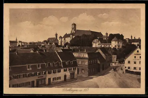 AK Dillingen a. D., Strassenpartie mit Schloss