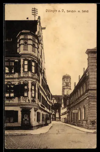 AK Dillingen a. D., Schlossstrasse mit Schloss