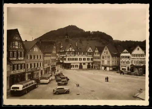 AK Urach i. W., Partie am Marktplatz mit Fachwerkhäusern