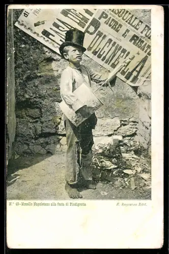 AK Neapel / Napoli, Monello Napoletano alla festa di Piedigrotta