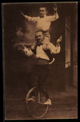 AK Alfred und Fritz Wünsche auf einem Einrad