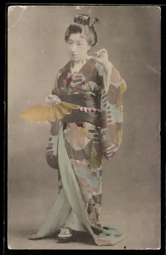AK Geisha mit Fächer