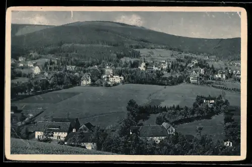 AK Bad Flinsberg /Isergebirge, Blick auf Kurhaus und Heufuder