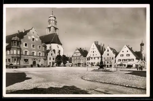 AK Höchstädt a. d. Donau, Marktplatz, Kirche, Brunnen