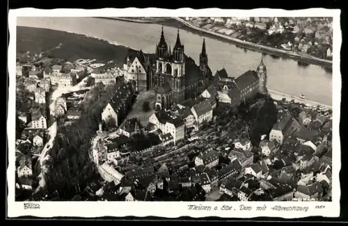 Foto-AK Walter Hahn, Dresden, Nr. 5651: Meissen a. Elbe, Dom mit Albrechtsburg, Fliegeraufnahme