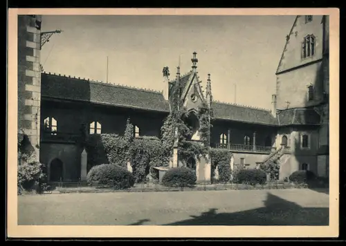 AK Meissen, Albrechtsburg, Kornhausgalerie mit Kornhaus und Burg rechts