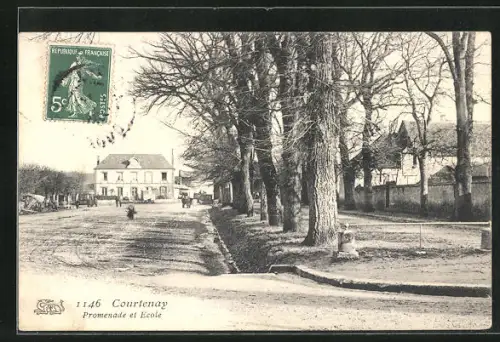 AK Courtenay, Promenade er Ecole
