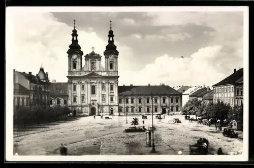AK Uh. Hradiste, Namesti