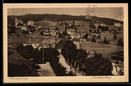 AK Brückenberg /Riesengebirge, Blick in den Ort