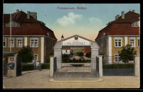 AK Meissen, Polizeischule, Haupteingang