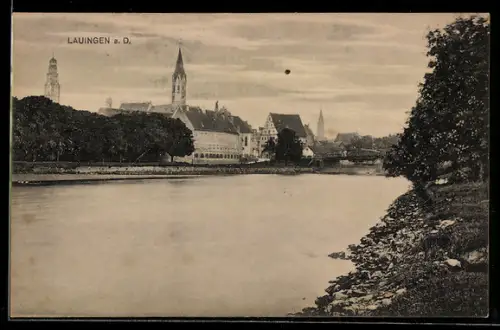AK Lauingen a. D., Uferpartie mit Turm