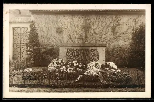 Foto-AK Lauingen, Mahnmal den Opfern des Konzentrationslagers Lauingen