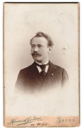 Fotografie Heinrich Gerdom, Thorn, Katharinenstr. 8, Porträt von Max Stephanski mit 30 Jahren